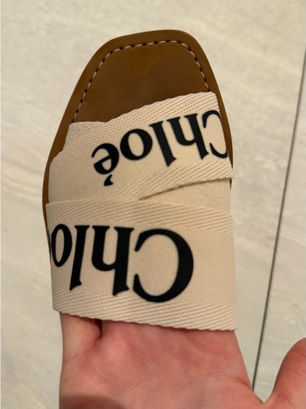 Chloe woody logo-detail Slides - Picture 3 of 5